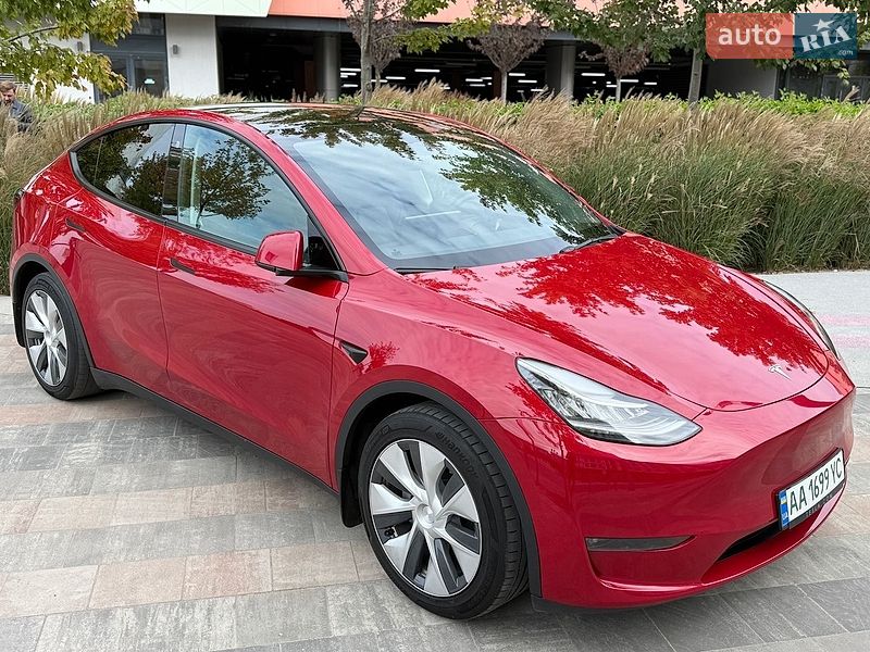 Tesla Model Y 2022