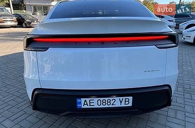 Внедорожник / Кроссовер Tesla Model Y 2025 в Днепре