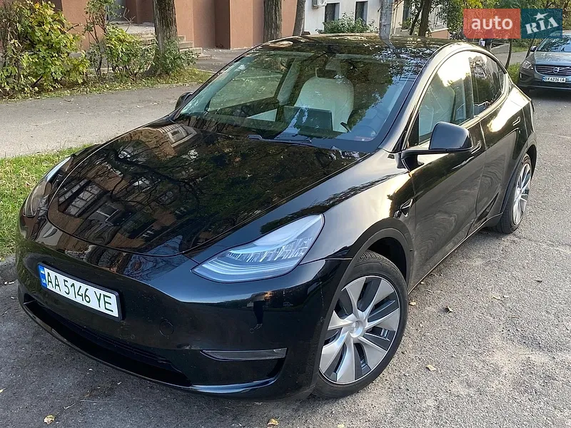 Tesla Model Y 2020