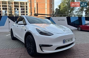 Внедорожник / Кроссовер Tesla Model Y 2023 в Львове
