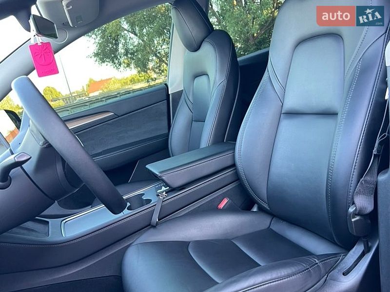 Позашляховик / Кросовер Tesla Model Y 2023 в Луцьку