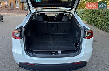 Позашляховик / Кросовер Tesla Model Y 2021 в Києві