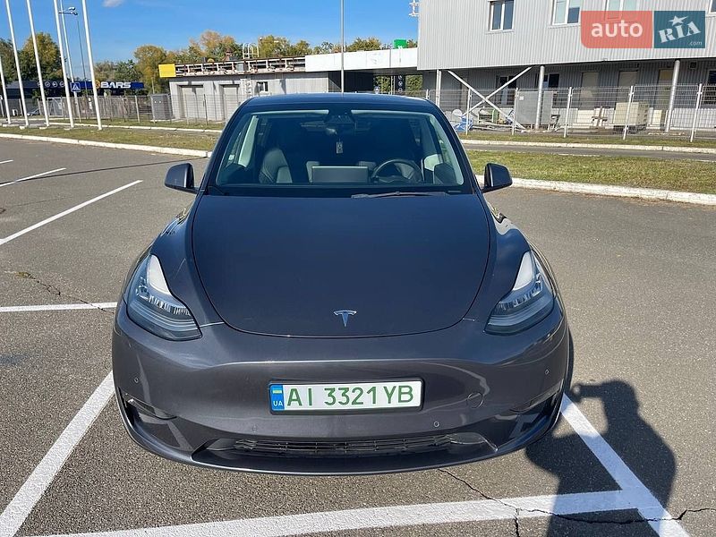 Внедорожник / Кроссовер Tesla Model Y 2021 в Киеве