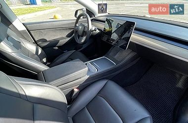 Внедорожник / Кроссовер Tesla Model Y 2021 в Киеве