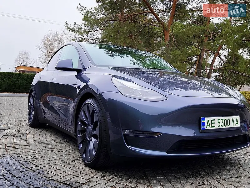 Tesla Model Y