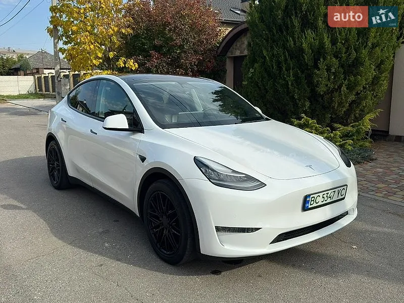 Tesla Model Y