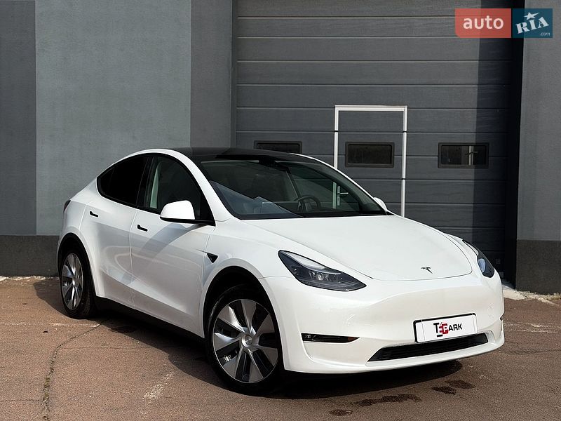 Tesla Model Y 2023 Tesla Model Y 2023