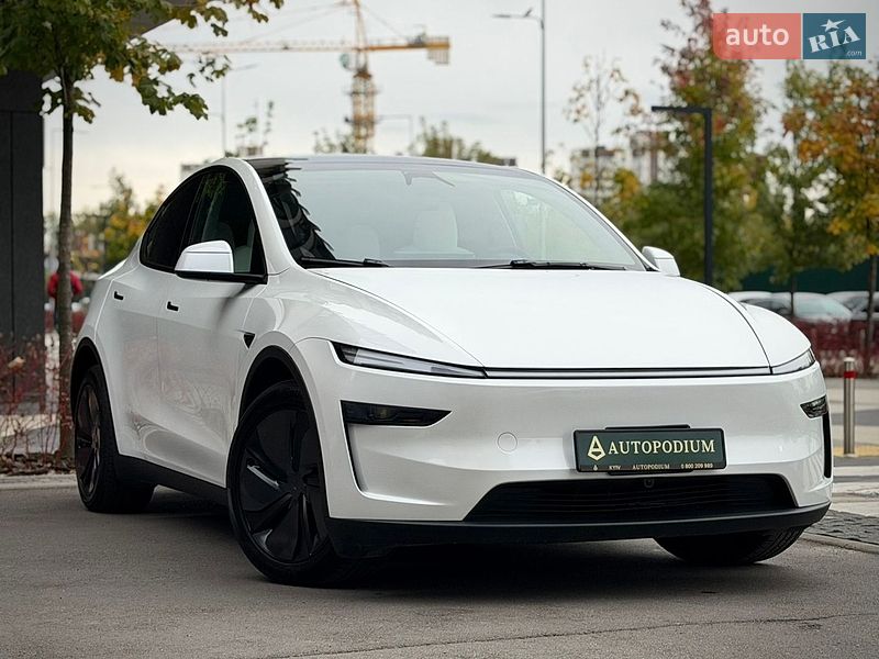 Tesla Model Y 2025 Tesla Model Y 2025