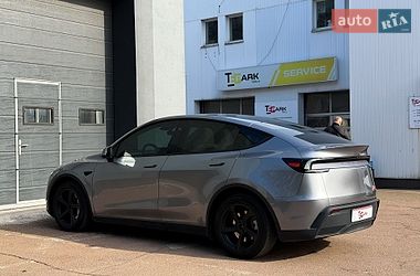 Позашляховик / Кросовер Tesla Model Y 2025 в Києві