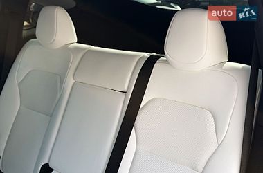 Позашляховик / Кросовер Tesla Model Y 2025 в Києві