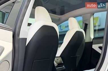 Позашляховик / Кросовер Tesla Model Y 2025 в Києві