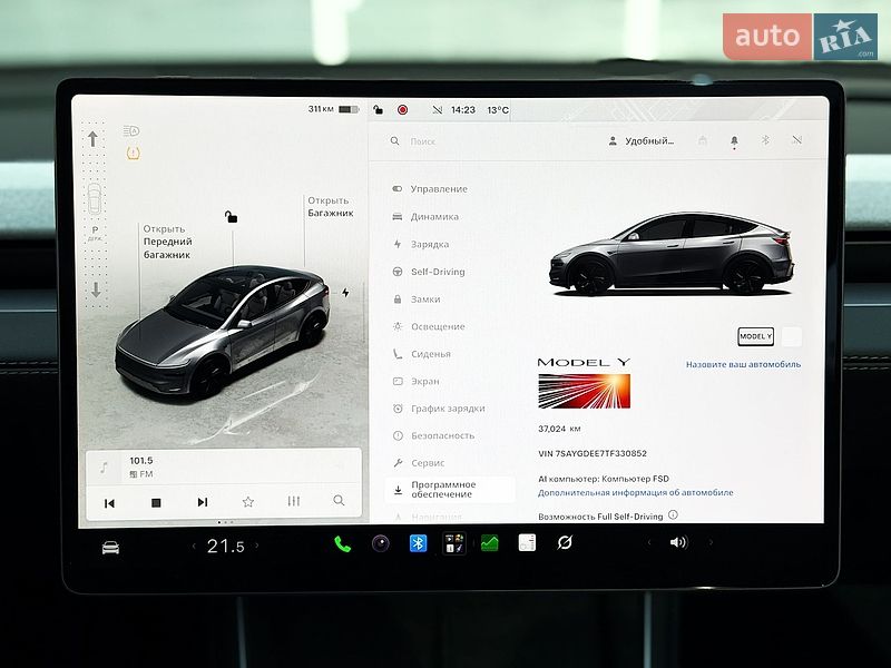 Позашляховик / Кросовер Tesla Model Y 2025 в Києві