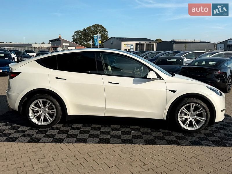 Внедорожник / Кроссовер Tesla Model Y 2024 в Черновцах фото 6 Внедорожник / Кроссовер Tesla Model Y 2024 в Черновцах