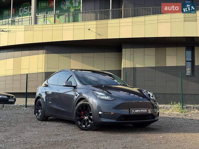 Tesla Model Y 2022