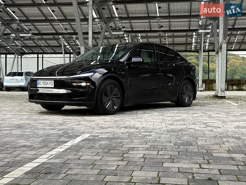 Позашляховик / Кросовер Tesla Model Y 2025 в Львові