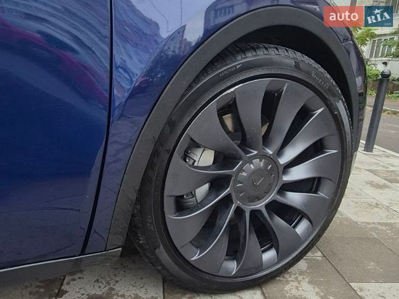 Внедорожник / Кроссовер Tesla Model Y 2022 в Львове
