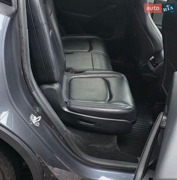 Позашляховик / Кросовер Tesla Model Y 2023 в Києві