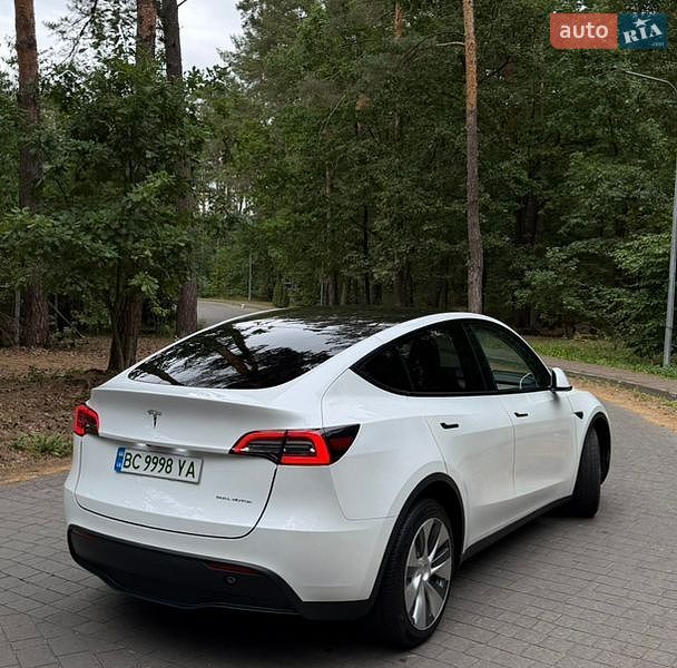 Позашляховик / Кросовер Tesla Model Y 2023 в Львові фото 32 Позашляховик / Кросовер Tesla Model Y 2023 в Львові