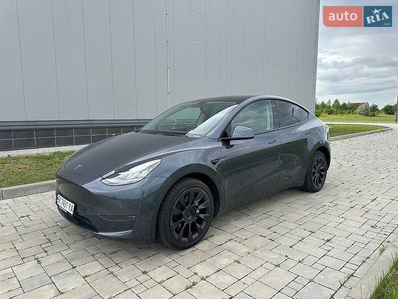 Внедорожник / Кроссовер Tesla Model Y 2022 в Ровно