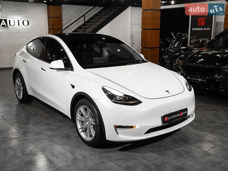 Внедорожник / Кроссовер Tesla Model Y 2023 в Одессе
