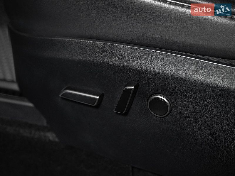 Внедорожник / Кроссовер Tesla Model Y 2023 в Одессе