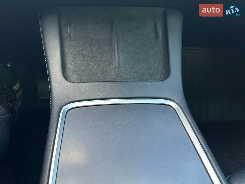 Позашляховик / Кросовер Tesla Model Y 2021 в Одесі фото 18 Позашляховик / Кросовер Tesla Model Y 2021 в Одесі