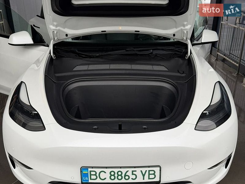 Позашляховик / Кросовер Tesla Model Y 2020 в Львові
