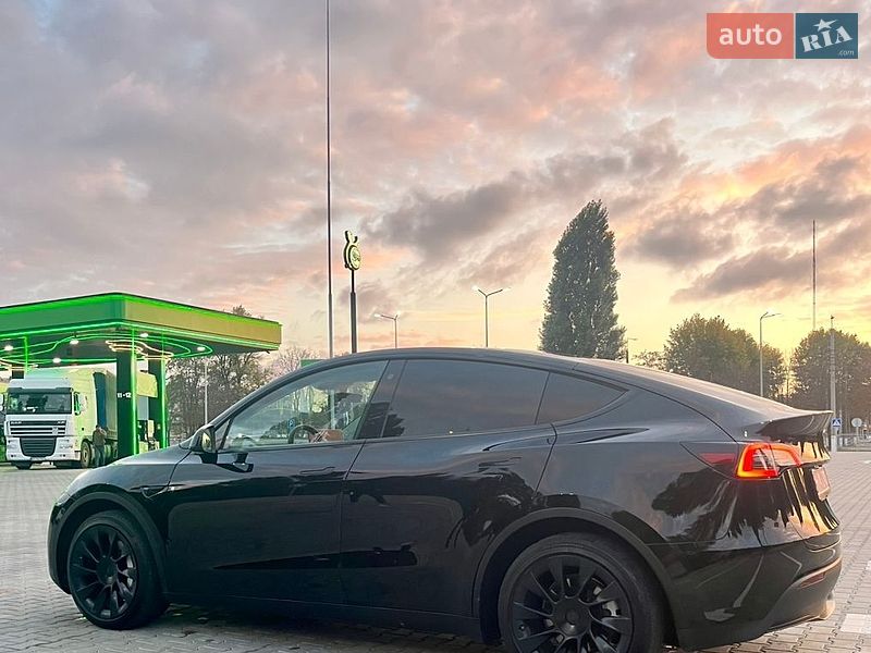 Внедорожник / Кроссовер Tesla Model Y 2023 в Кременчуге