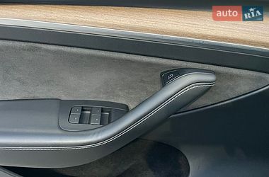 Внедорожник / Кроссовер Tesla Model Y 2023 в Кременчуге