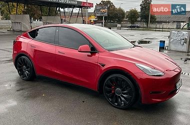 Позашляховик / Кросовер Tesla Model Y 2023 в Чернігові