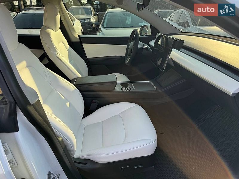 Внедорожник / Кроссовер Tesla Model Y 2021 в Запорожье