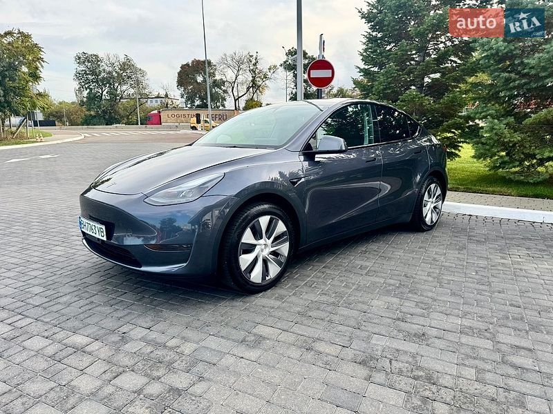 Внедорожник / Кроссовер Tesla Model Y 2023 в Одессе