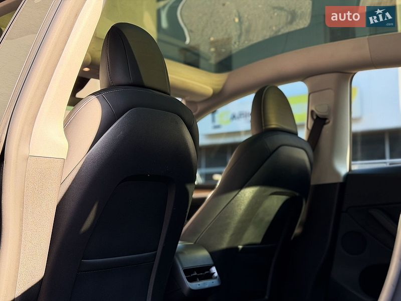 Позашляховик / Кросовер Tesla Model Y 2023 в Києві