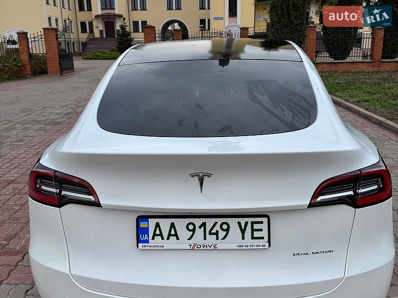 Внедорожник / Кроссовер Tesla Model Y 2021 в Обухове