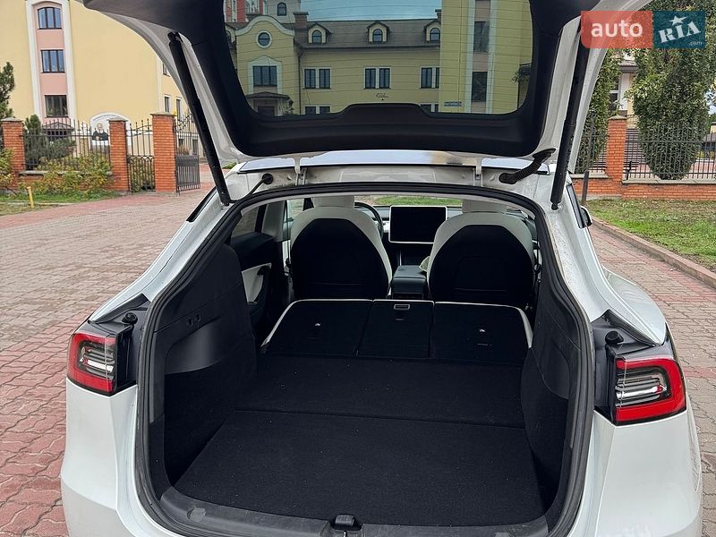 Внедорожник / Кроссовер Tesla Model Y 2021 в Обухове
