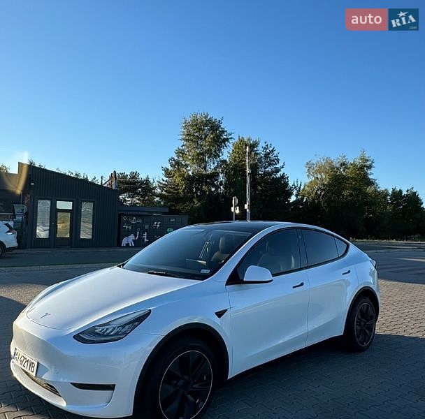 Внедорожник / Кроссовер Tesla Model Y 2023 в Вышгороде