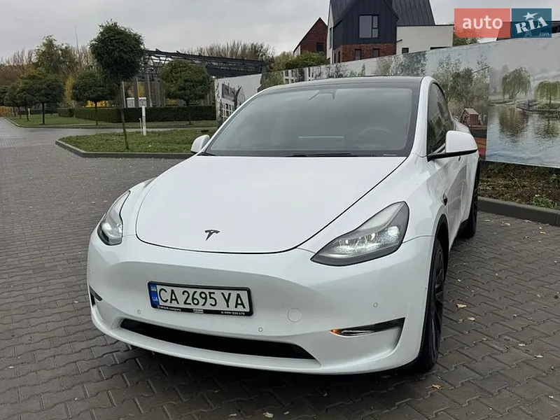 Tesla Model Y