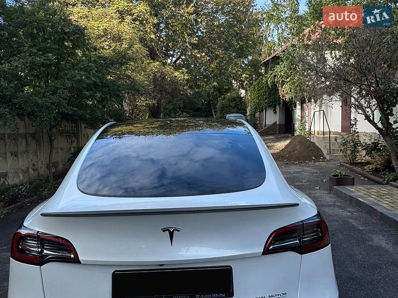 Внедорожник / Кроссовер Tesla Model Y 2024 в Одессе