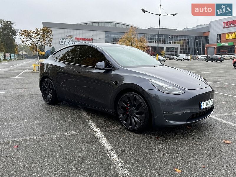 Внедорожник / Кроссовер Tesla Model Y 2022 в Броварах