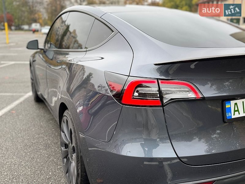 Внедорожник / Кроссовер Tesla Model Y 2022 в Броварах
