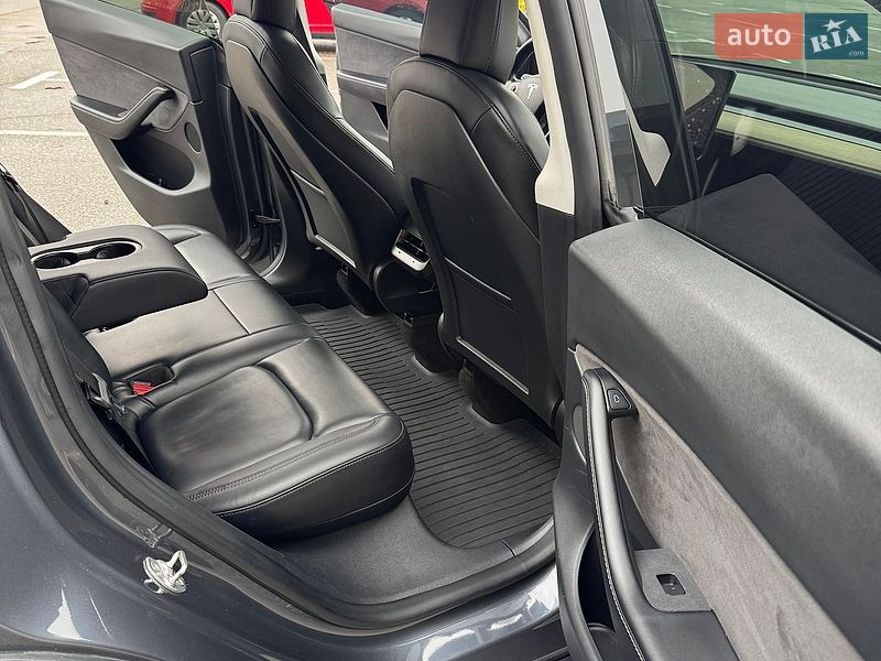 Внедорожник / Кроссовер Tesla Model Y 2022 в Броварах