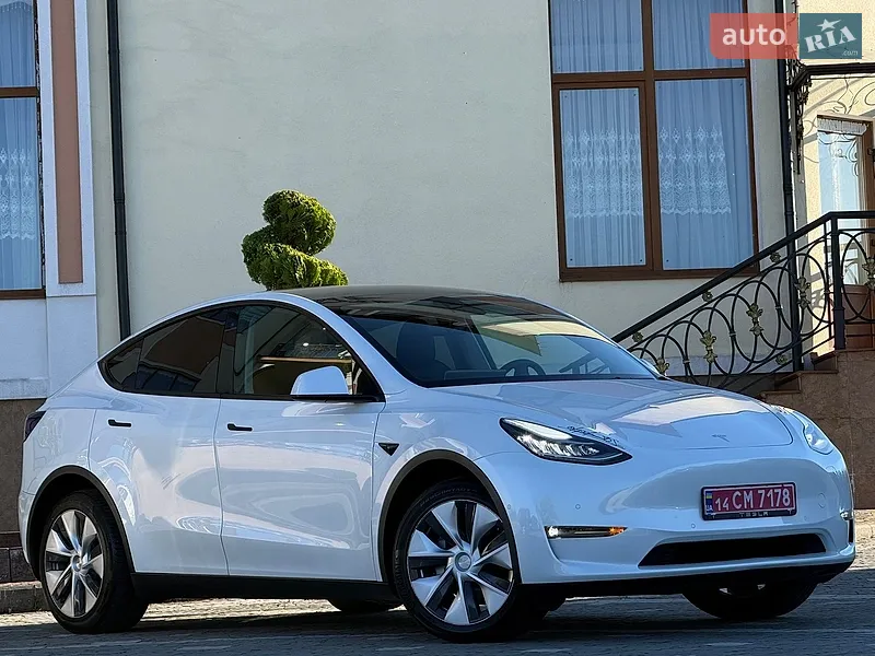 Tesla Model Y