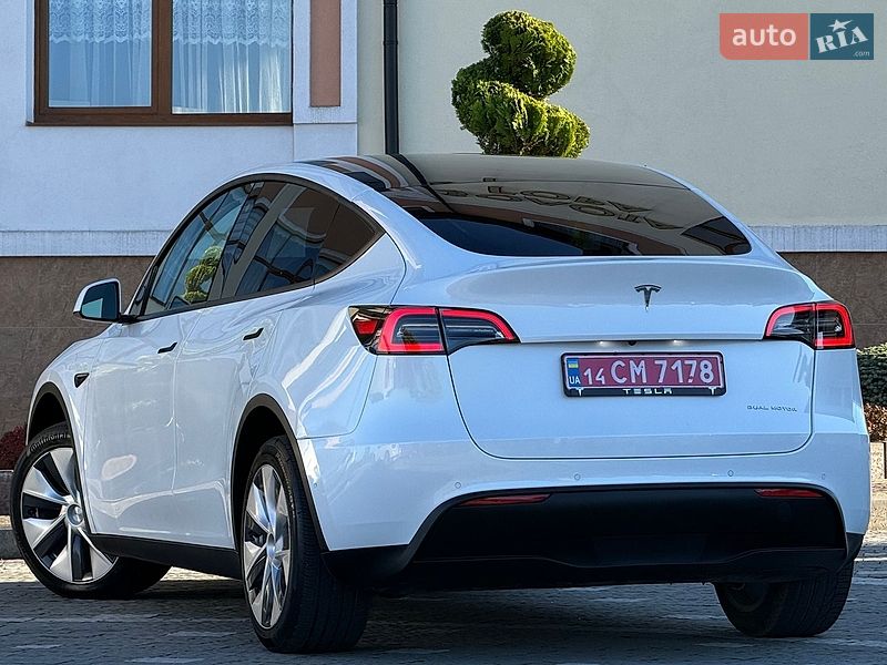 Внедорожник / Кроссовер Tesla Model Y 2021 в Дрогобыче