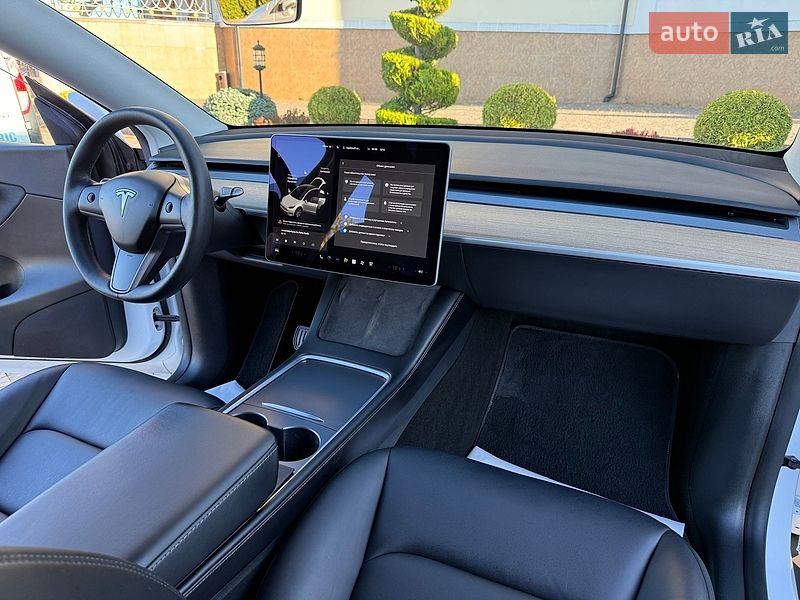 Внедорожник / Кроссовер Tesla Model Y 2021 в Дрогобыче