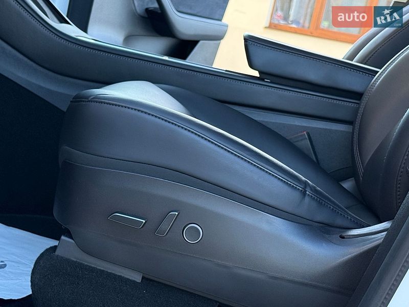 Внедорожник / Кроссовер Tesla Model Y 2021 в Дрогобыче