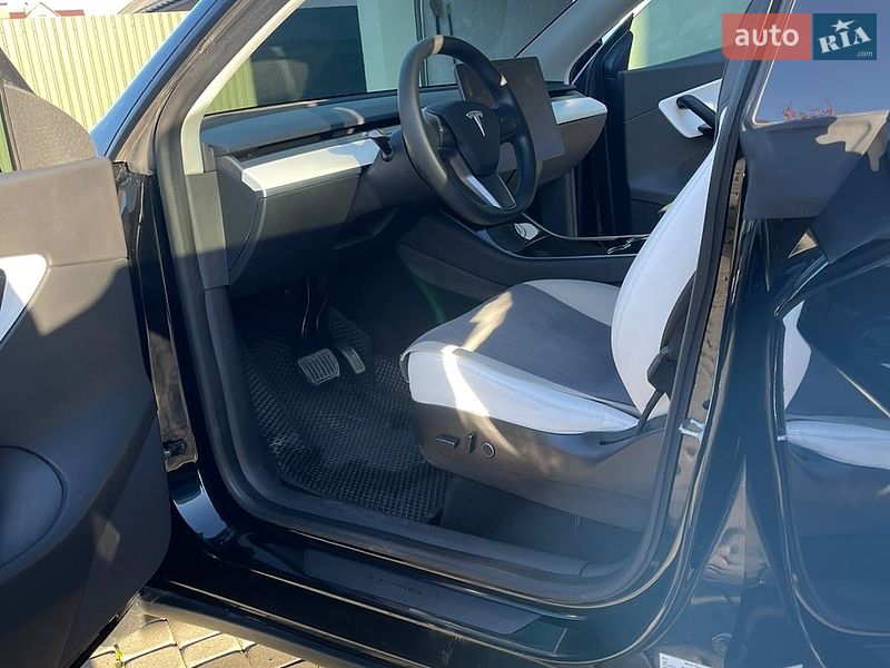Внедорожник / Кроссовер Tesla Model Y 2020 в Самборе