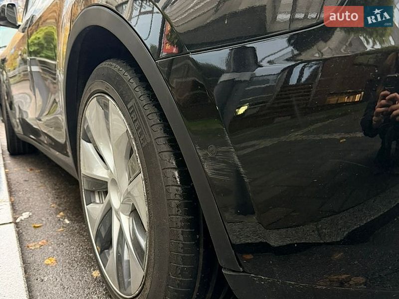 Позашляховик / Кросовер Tesla Model Y 2021 в Києві