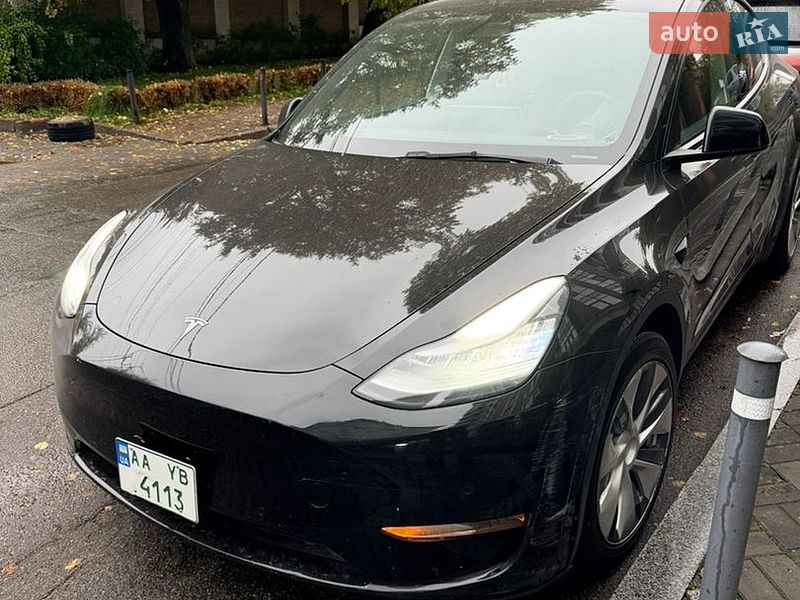 Позашляховик / Кросовер Tesla Model Y 2021 в Києві