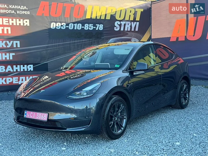 Tesla Model Y