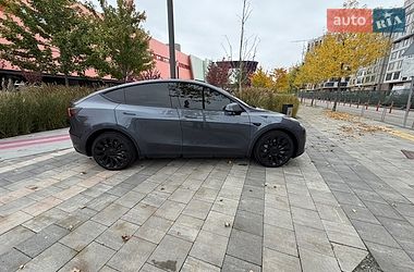 Позашляховик / Кросовер Tesla Model Y 2022 в Києві